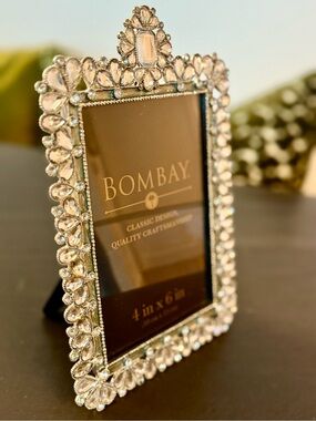 Bombay silver frame with crystals
